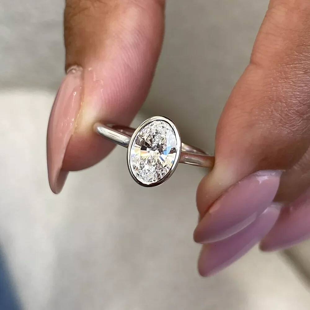 Gra Certified 2CT Oval Cut Moissanite Solitaire Diamond Engagement Rings Bezel Set 925 Sterling Silver Wedding Rings for Women