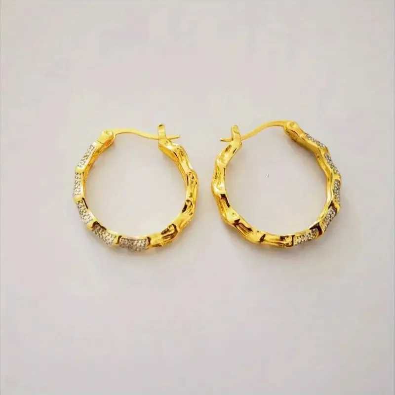 Shine Gold Color Women Earrings Fashion Die Cast Twisted Pattern Hoop Earrings for Women Engagement Wedding Jewelry Gift XJ250814