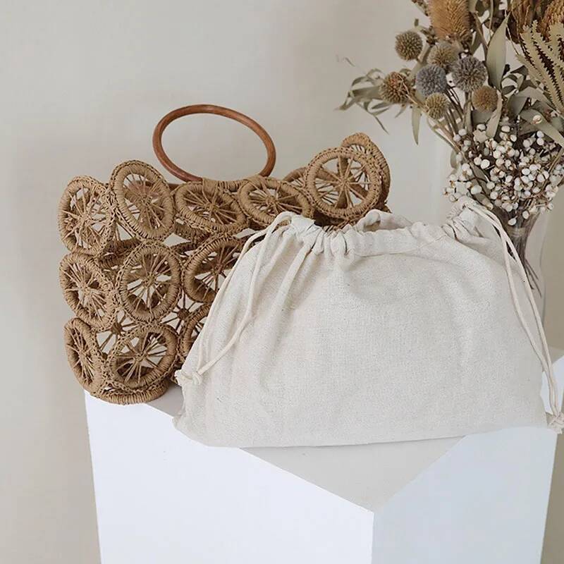 French Retro Fashion Hollow Out Handbag Bags for Women Handmade Woven Vacation Beach Summer Bag high-quality