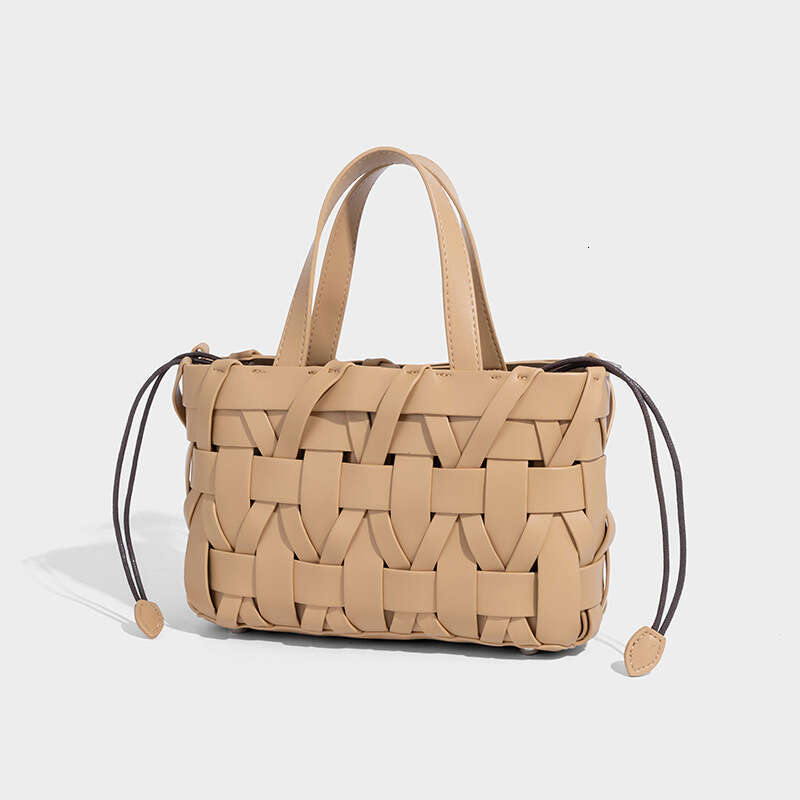 Designer woven bag women's shoulder crossbody 2025 new handbag fashionable casual high-end feeling