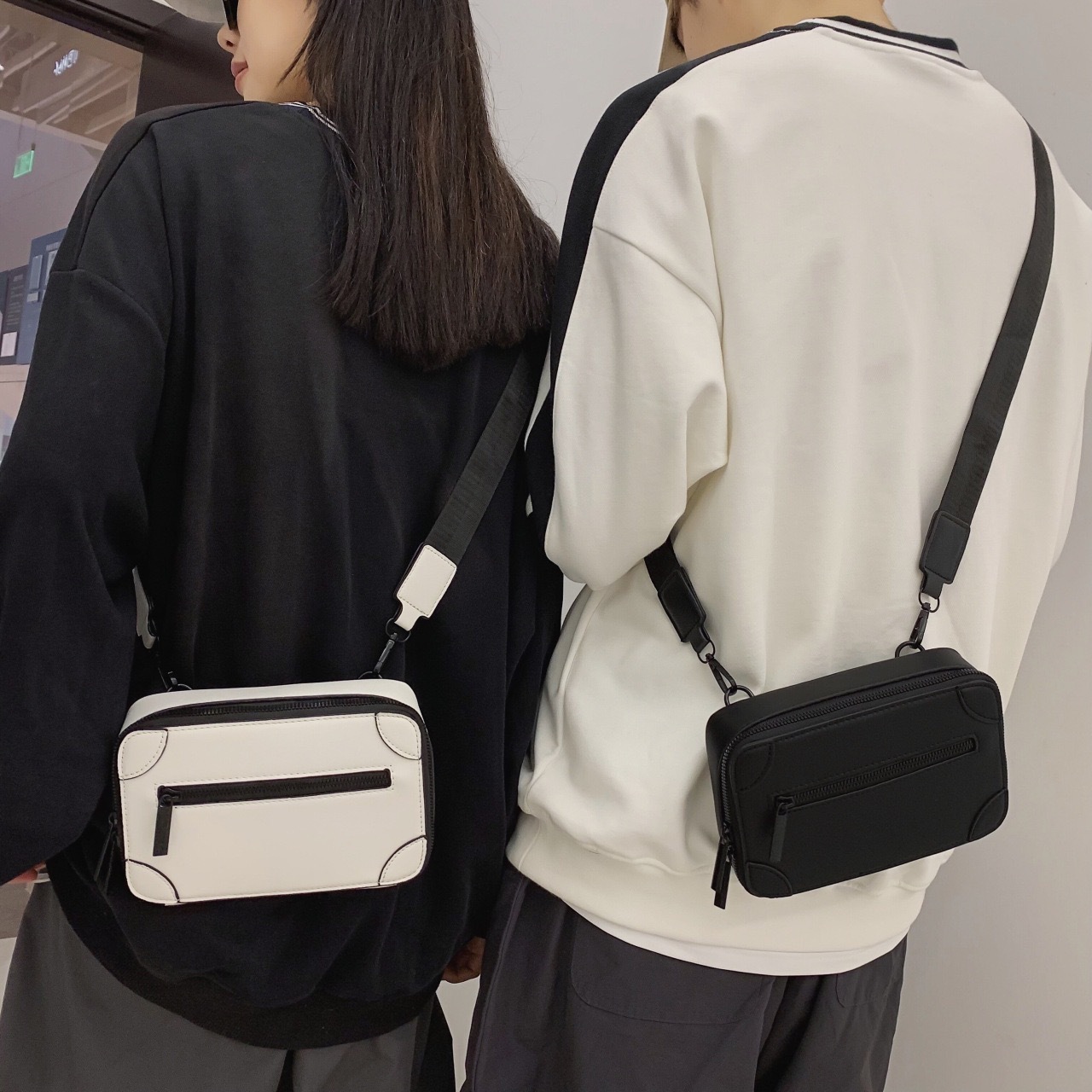 Luxury Brand Designer Bag 2025 New Crossbody Bag Men's Trendy Small Square Bag Fashionable Unique Shoulder Bag Casual Korean Version Niche Box Ba