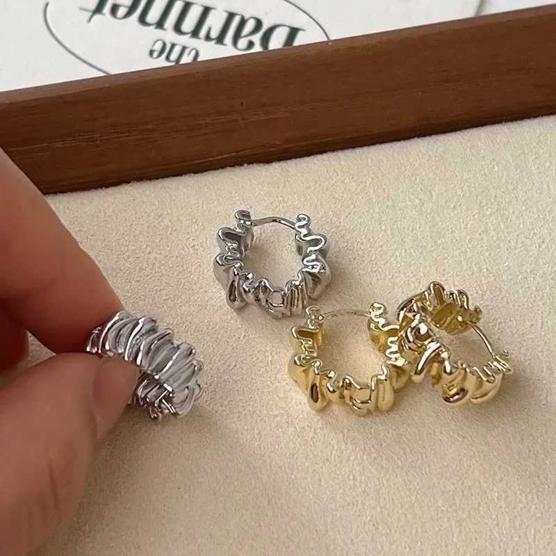 Personality Irregular Wavy Pleated Hoop Earrings for Women New Charm Gold Plated Stainless Steel Dangle Jewelry Accessories Gift XJ250814