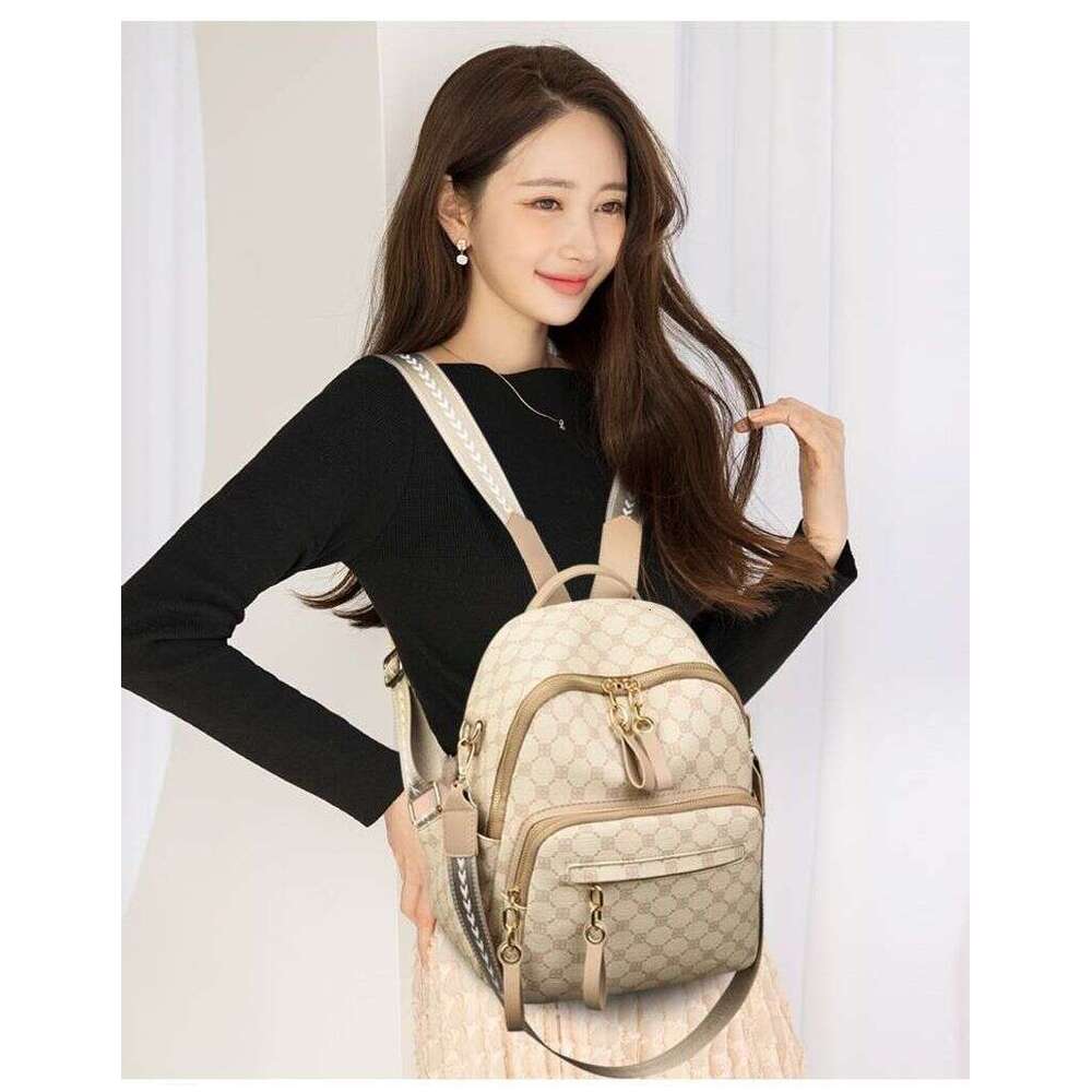 Women's new taste zipper large capacity to go out practical convenient simple atmosphere trend all fashion travel backpack