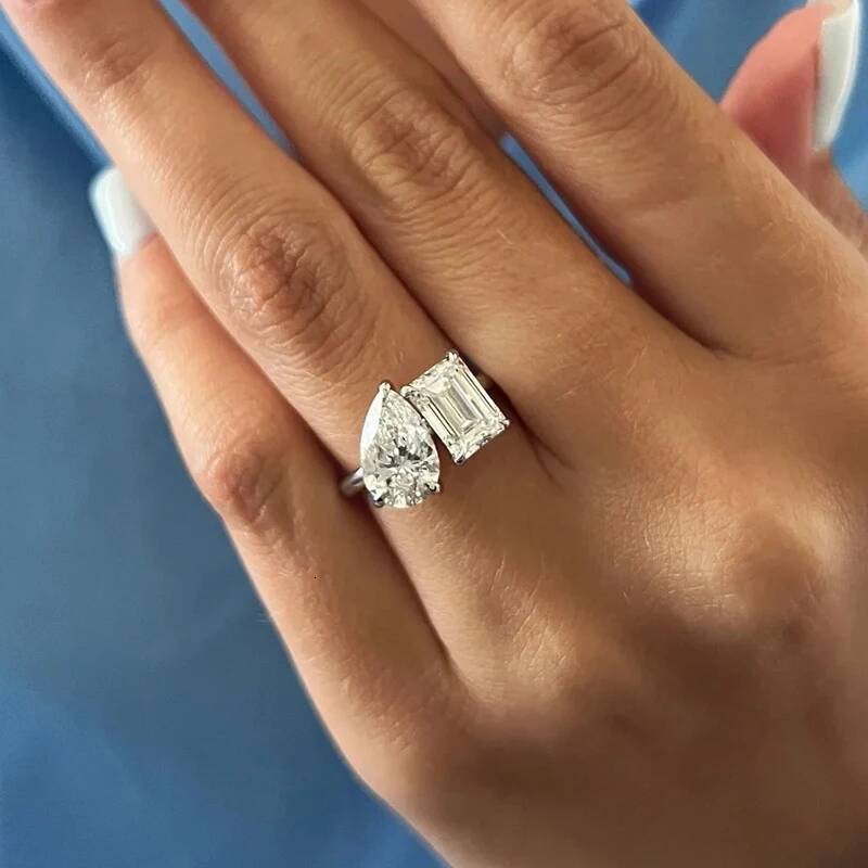 BXINY 4CTTW Emerald Pear Cut Moissanite Rings 925 Sterling Silver for Women 2-Stone Lab Diamond Wedding Band Gift Fine Jewelry