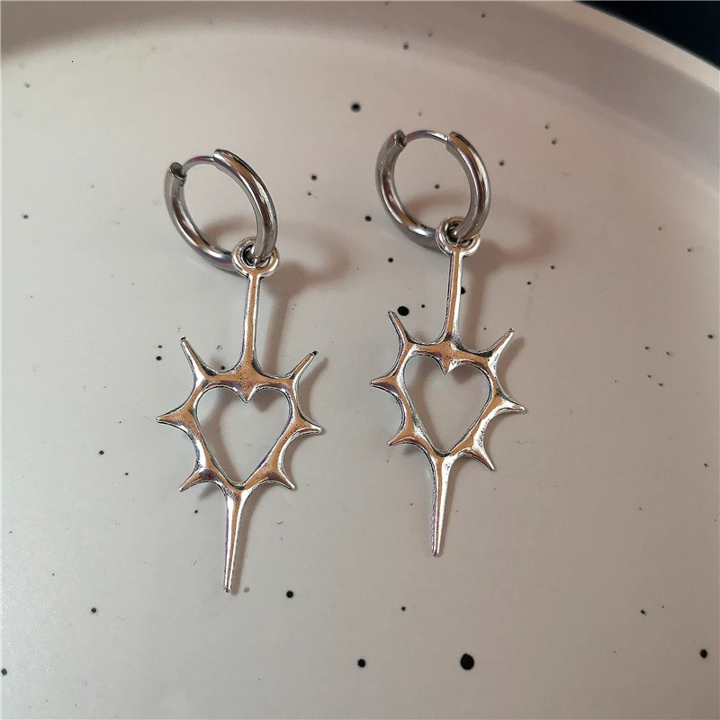 Punk Stainless Steel Spiral Vortex Star Earrings Cool Charms Black 8 Hoop Earring Men Goth Y2K Accessories Grunge Jewelry 250812