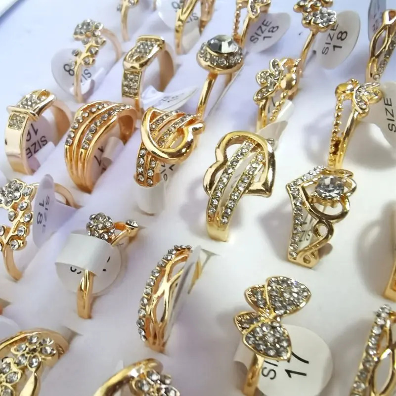 10pcs Rings Bulk Fashion Sparkling Rhinestone Crystal Rings For Women Mix Style Gold Plated Wedding Engagement Jewelry 250811