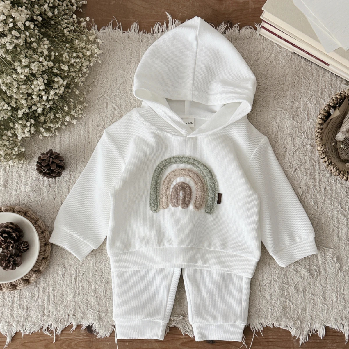 Spring Autumn Baby Boys Girls Fashion Tracksuit Set Casual Rainbow Patch Hoodie White Trousers Suit Outfits Tracksuits 2Pcs/set 250813