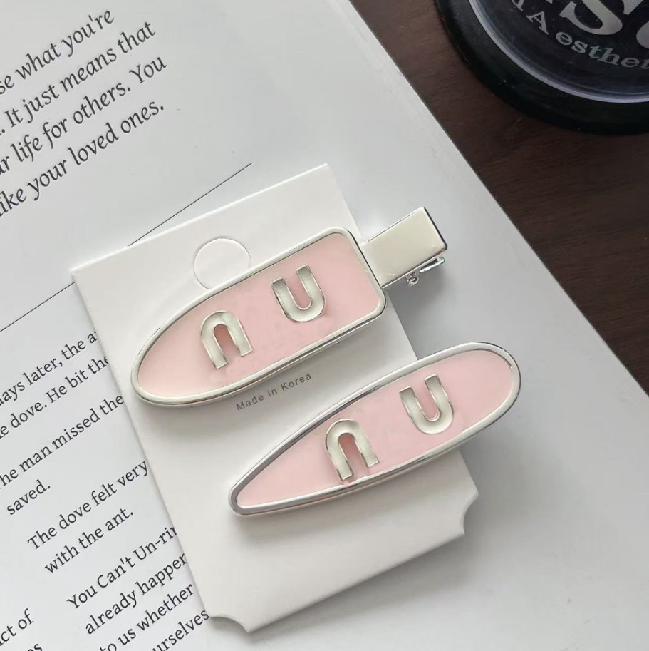 Pink Hair Clips Design Girl Letter Barrettes Designer Brand HairJewelry Classic Design Hairpin Charm Birthday Love Gift Hair Clips gift