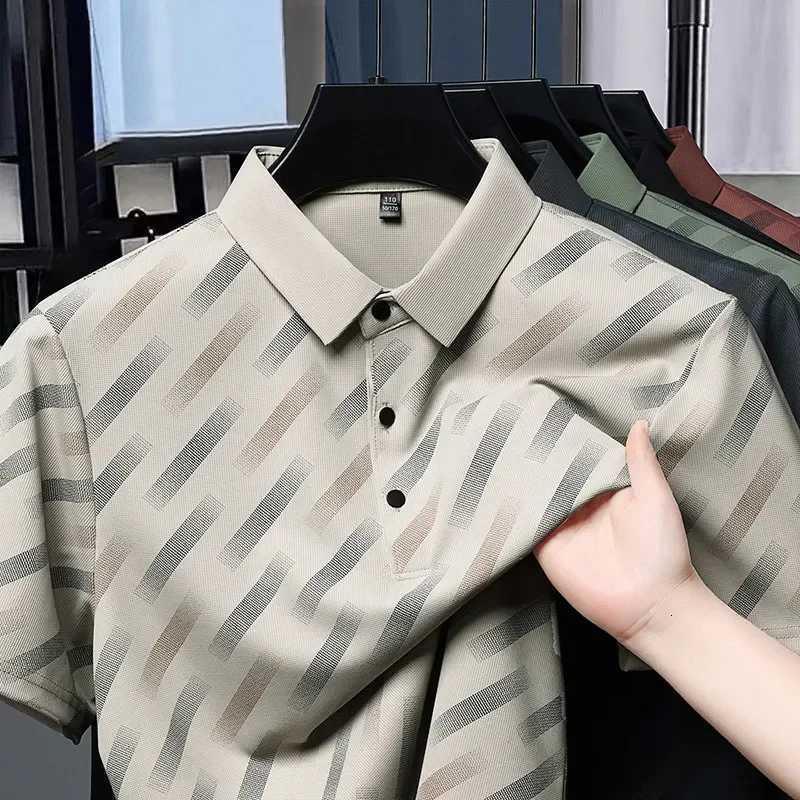 2025 New Mens Business Casual Short Sleeved Printed Polo Shirt Fashionable Breathable Comfortable and Versatile Top XJ250804