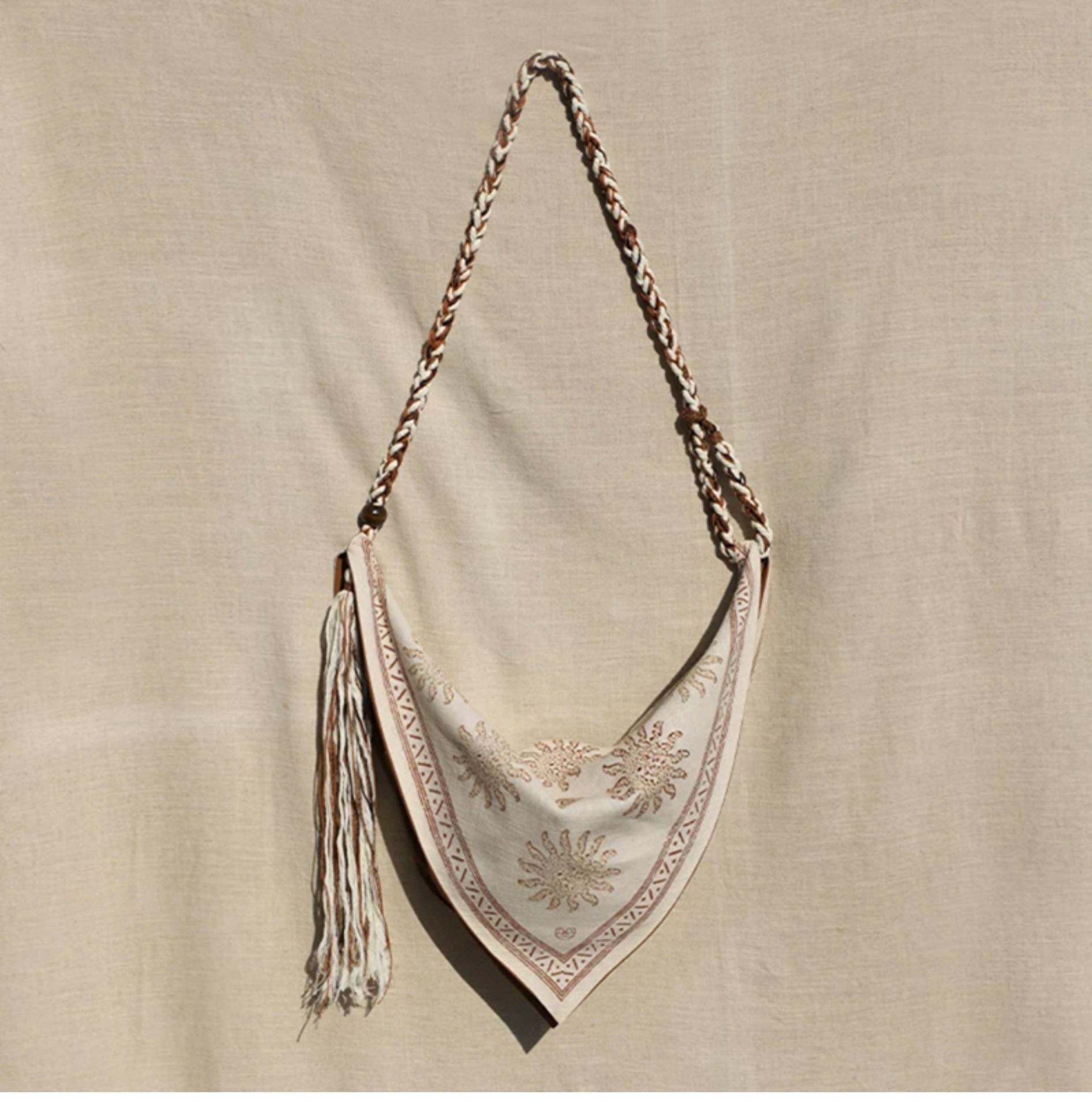 2025 new fashion designer tassel rope woven women's diagonal shoulder bag