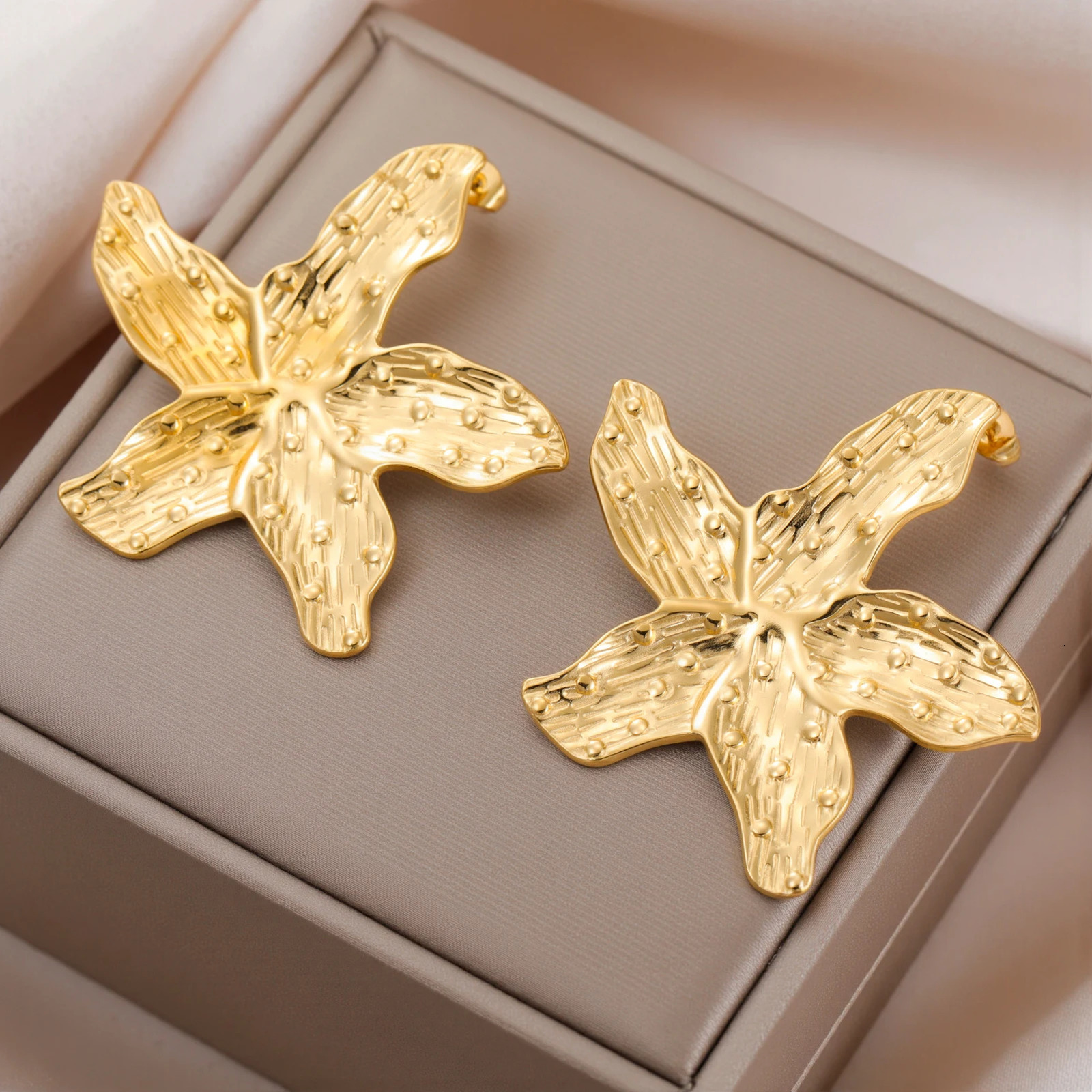 Cazador Exaggerate Big Starfish Earrings for Women Stainless Steel Gold Color Stud Earrings Trendy 2025 Jewelry Birthday Gifts 250812