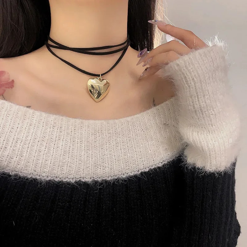 Trend Goth Black Velvet Big Heart Pendant Choker Necklace for Women Elegant Weave Knotted Bowknot Adjustable Chain Jewelry 250812
