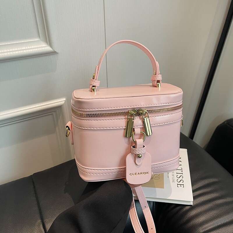 Casual Handheld Minimalist Box for Women 2025 Spring New Niche Fashion Versatile Small Square Trendy Shoulder Bag