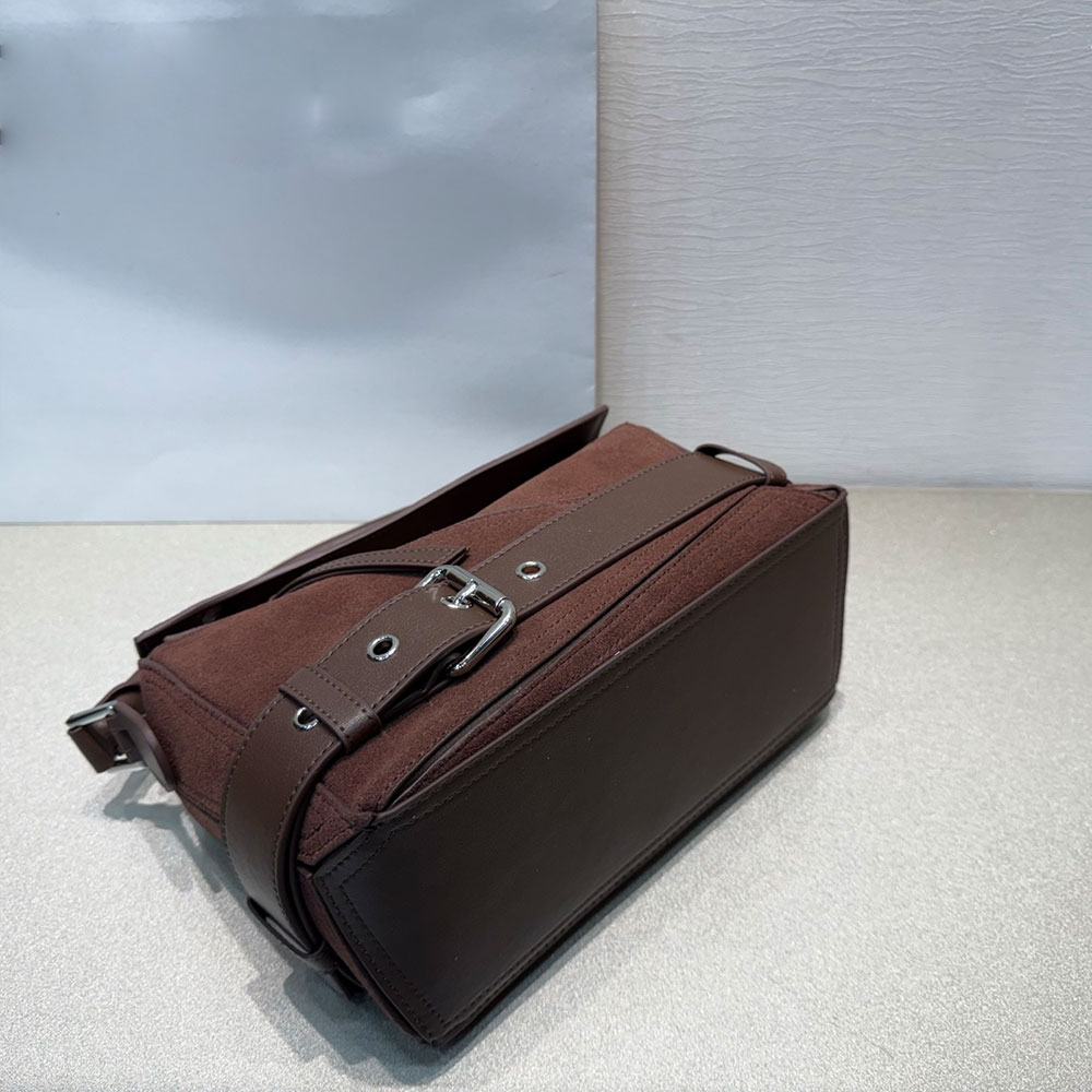 designer bag , size 24cm, Spring/Summer New Puzzle cowhide shoulder bags