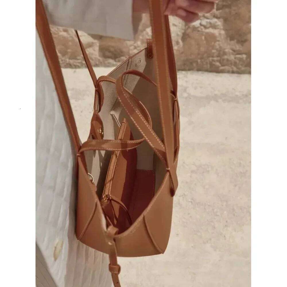 Leather Handbags Shopping Tote Bags Solid Color Commuting Travel with Purse Shoulder Grocery Storage Bag Underarm Handbag bag