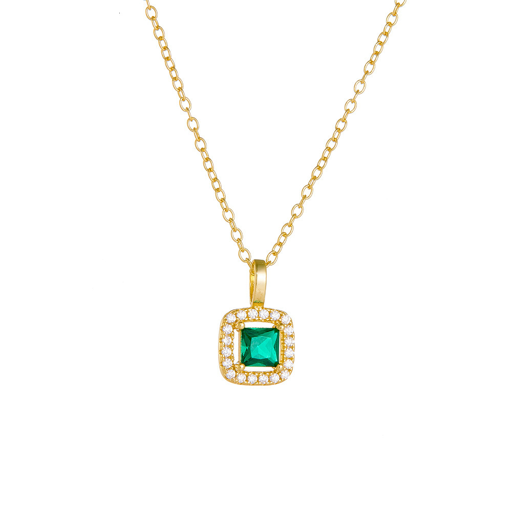 S Pure Sier Square Emerald Zircon Pendant Necklace for Women New Style Elegant Light Clavicle Chain