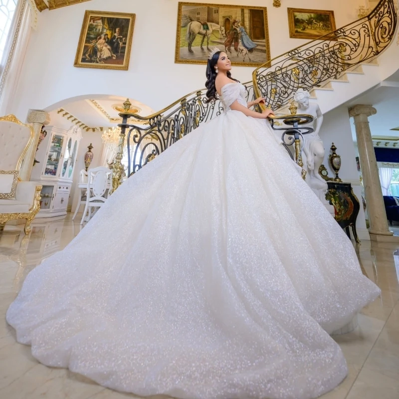 Ivory Shiny Ball Gown Quinceanera Dresses Off The Shoulder Applique Lace Beads Tull Party Birthday Sweet 16 Dress Vestidos 15 De Anos