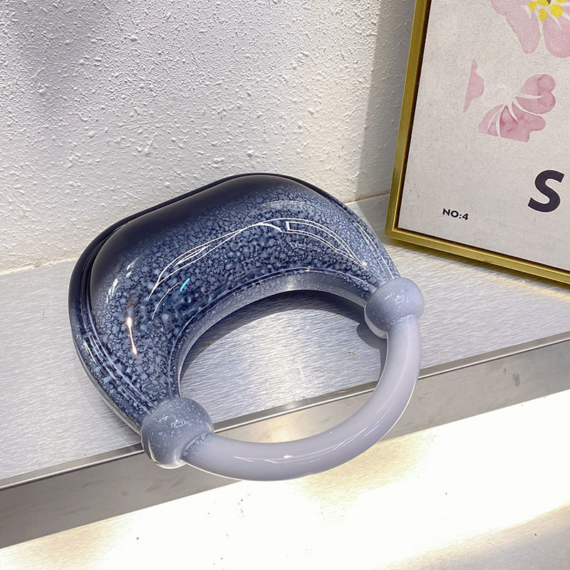 Chic Acrylic Evening Clutch - Modern Crescent Shape for Stylish Occasions