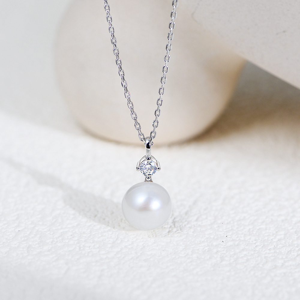 S Pure Sier Natural Pearl Inlaid with Dias Elegant Collarbone Chain High-end Bread Bead Pendant Necklace for Women Jewelry for Women