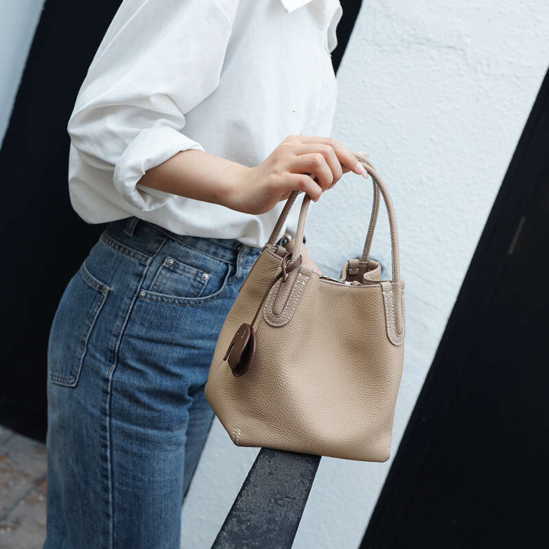 Spring Women s Handbag New Style Basket High end Fashion Handheld Crossbody Genuine Leather Bucket Bag