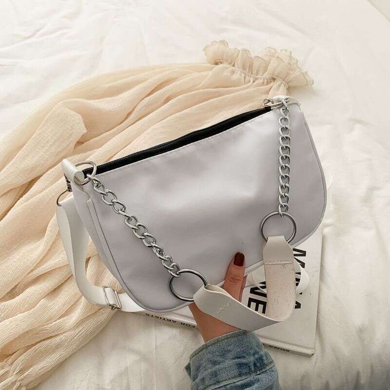 Niche Design Women's 2023 Summer New Net Red Nylon Underarm Bag High-end sense one-shoulder hand-held chain bag