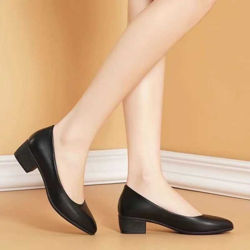 2025 New Arrival Womens Low-Heel Pumps Black Genuine Leather Formal Shoes Slip-On Commuter Comfortable Mid-Heel W250814