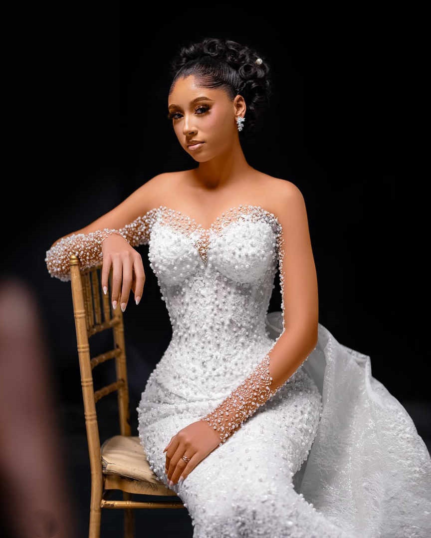 Vintage Mermaid Wedding Dress Sheer Neck Long Sleeves Bridal Gowns Sequins Pearls Sweep Train Dresses Custom Made vestidos de novia