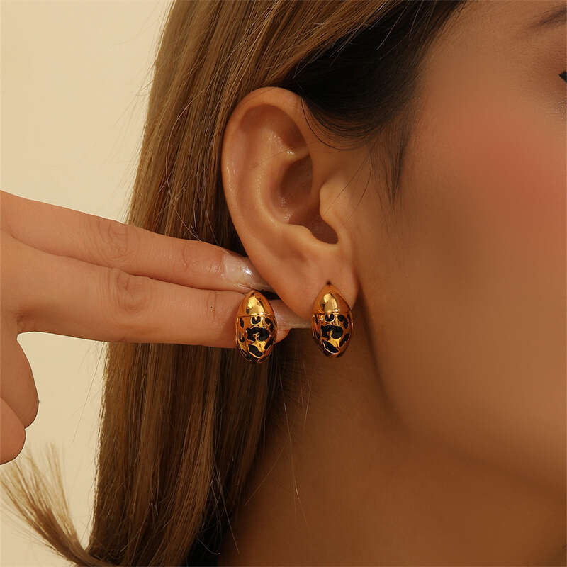 ER03469 Fashion Leopard Print C-Hoop Earrings - Gold Geometric Dangle Earrings for Women | Trendy Ins Style