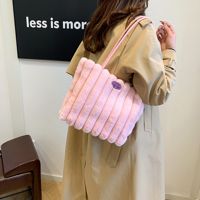 Luxury Brand Designer Bag Autumn Winter Fluffy Bag For Women 2025 New Style Commuting Large Casual Shoulder Bag Large Capacity Tote Bag