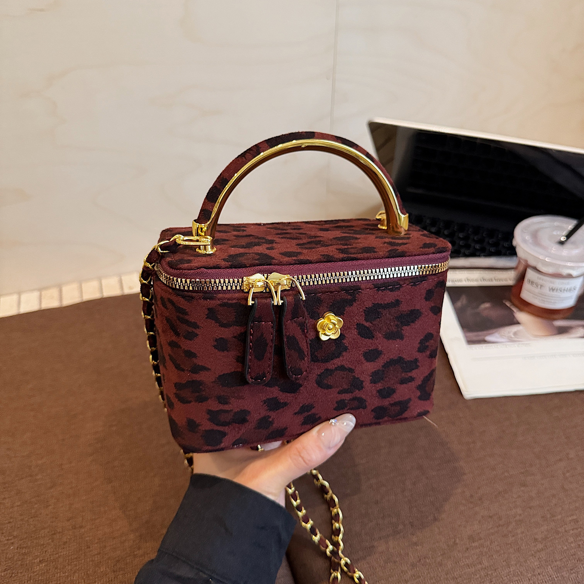 Luxury Brand Designer Bag Vintage Leopard Print Suede Small Square Bag Textured Bags Crossbody Versatile Chain Shoulder Bag Stylish Box Bag