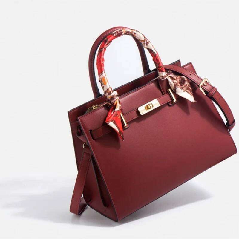 New Atmospheric Crossbody Handbag With Silk Scarf And Classic Satchel Style