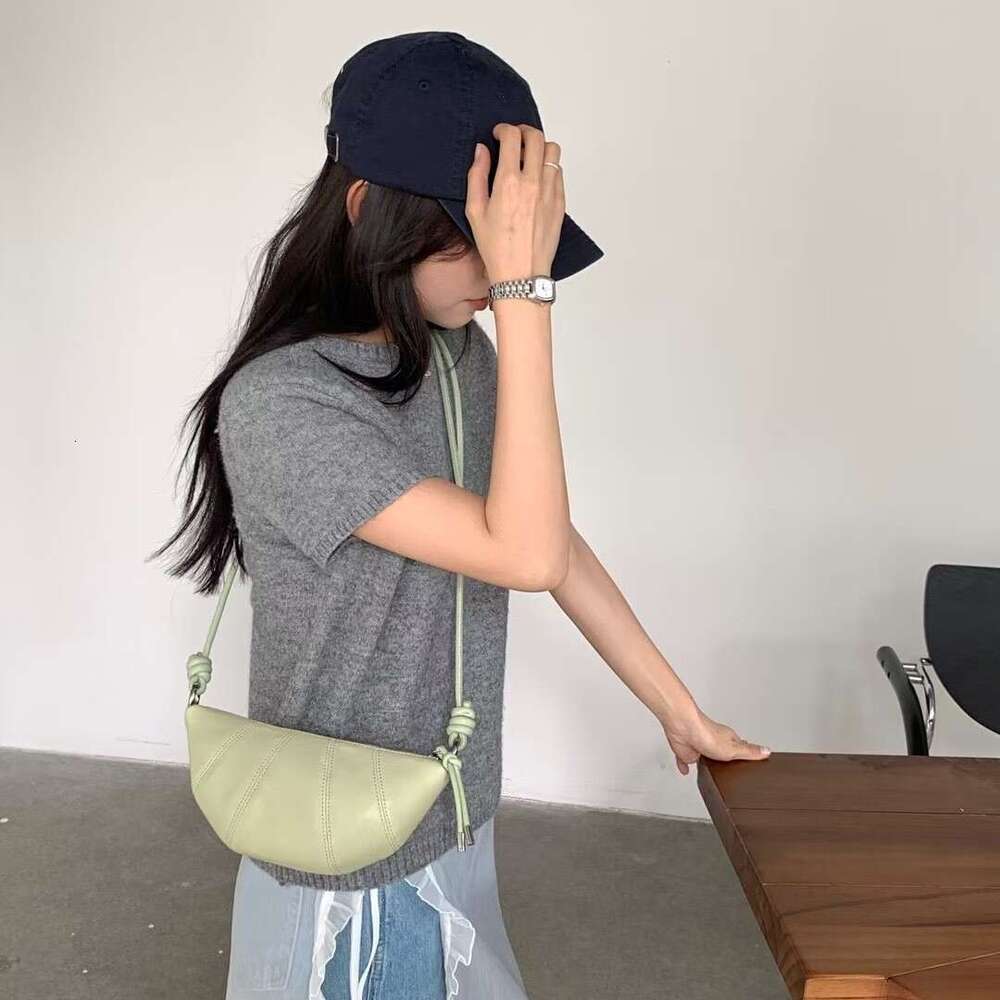 New Fashion Dumpling Single Shoulder Crossbody Sheepskin Horn Bag Niche Summer Women's Genuine Leather Handbag designer bag B5