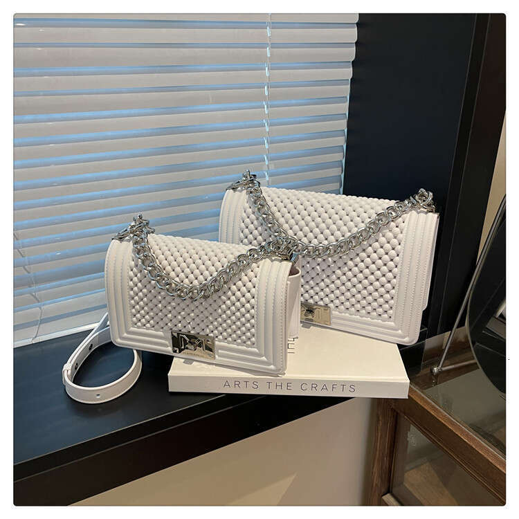 Designer bag Luxury bag Shoulder Crossbody 2025 Fashion Versatile Hot Mom Quilted Chain pearl Bag