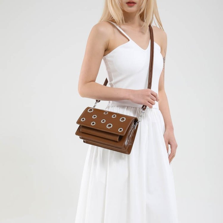 Autumn 2025 Womens Fashionable Mini Shoulder Bag Featuring Adjustable Strap and Secure Magnet Closure