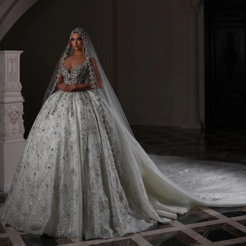 Spaghetti Straps Crystal Wedding Dress Ball Gown Elegant Sequins Lace Bridal Dress Customized Sleeveless Beads vestidos de novia