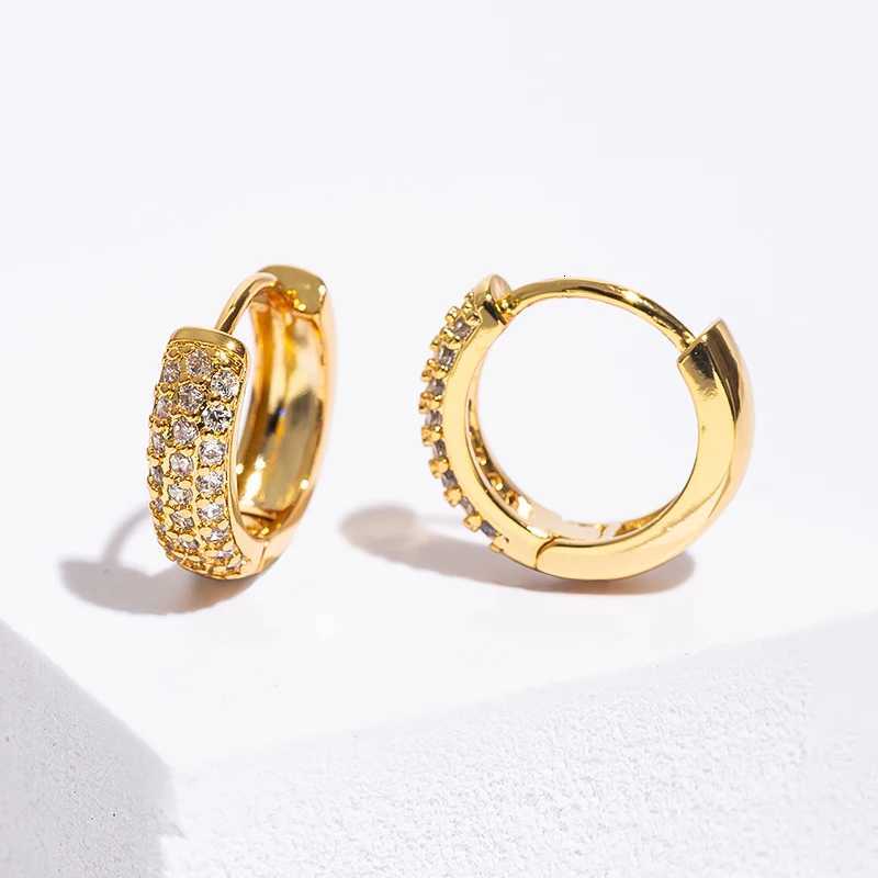 Stainless Steel Hoop Earrings For Men Cool Shiny Zirconia Small Huggie Cartilage Earring Punk Helix Tragus Piercing Jewelry XJ250814