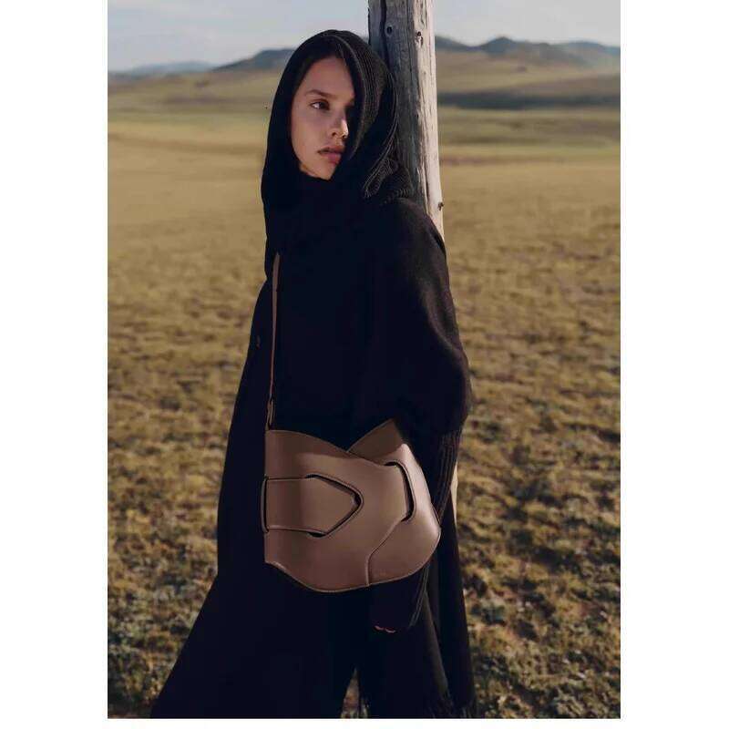 High End Handbag Designer Retro Leather Woven Women s Shopping Makeup Shoulder Wallet Armpit Bag bag