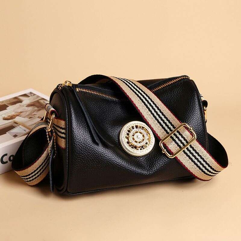 Real Women's New Simple And Fashionable Wide Strap Single Shoulder Crossbody Top Layer Cowhide Leather Bag