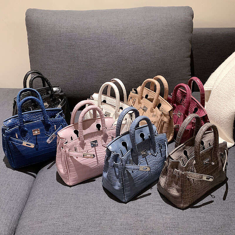 High-End Internet Celebrity Crocodile Pattern Small Bag for Women 2025 New Versatile Crossbody Handbag Trendy Korean Style This Year