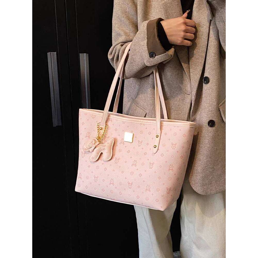 2025 New Korean Fashion Trend Large Capacity Tote for NEW free shipping Women, Commuting to Work, High-End Feel Underarm Bag