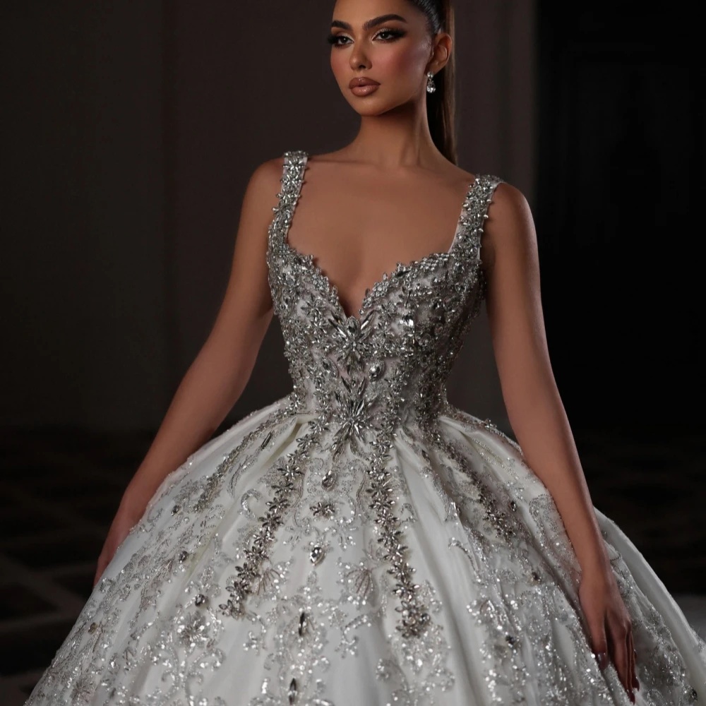 Spaghetti Straps Crystal Wedding Dress Ball Gown Elegant Sequins Lace Bridal Dress Customized Sleeveless Beads vestidos de novia