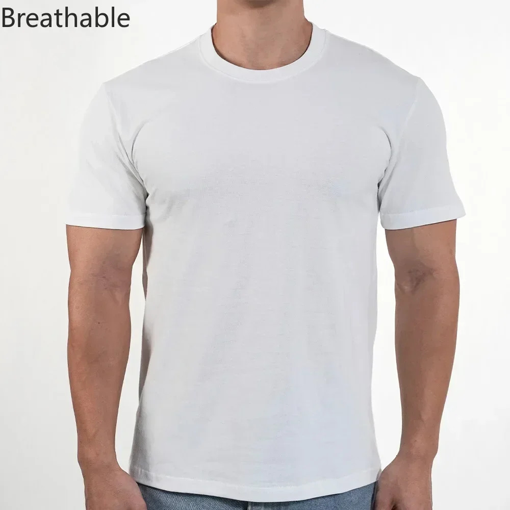 Men T shirts Polyester Thin Short-sleeve Tee Fitness Muscle Joggers Bodybuilding Quick Dry tshirt Male Gym Clothes Oversize tops 250813