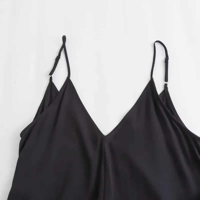 New Holiday Loose Fe Backless Black Dress 2024 Summer Women Fashion Temperament Casual Flowing Midi Suspender Long Dress XJ250814