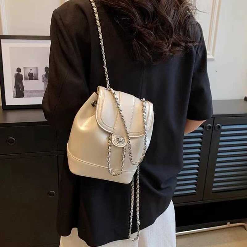 Womens Fashionable Simple Chain Backpack Small and Convenient Backpack Versatile Commuter Handbag XJ250814