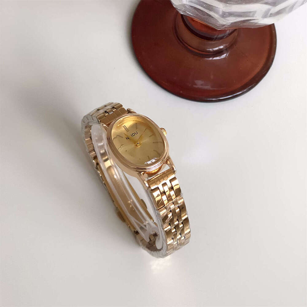 Oval Dial Watch with Strips, Designer Casual Luxury Women's Watch, Popular Online Style, for Women Hot Sale