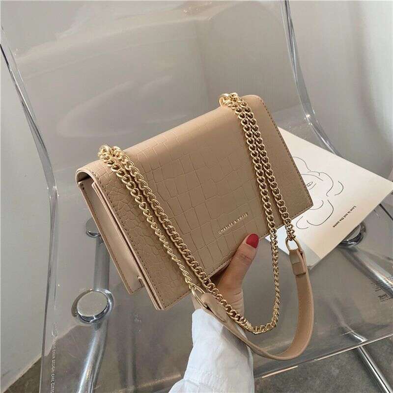 French Niche Westernized Women's 2020 New Trendy Korean Version Versatile One Shoulder Diagonal Cross Fashion Chain