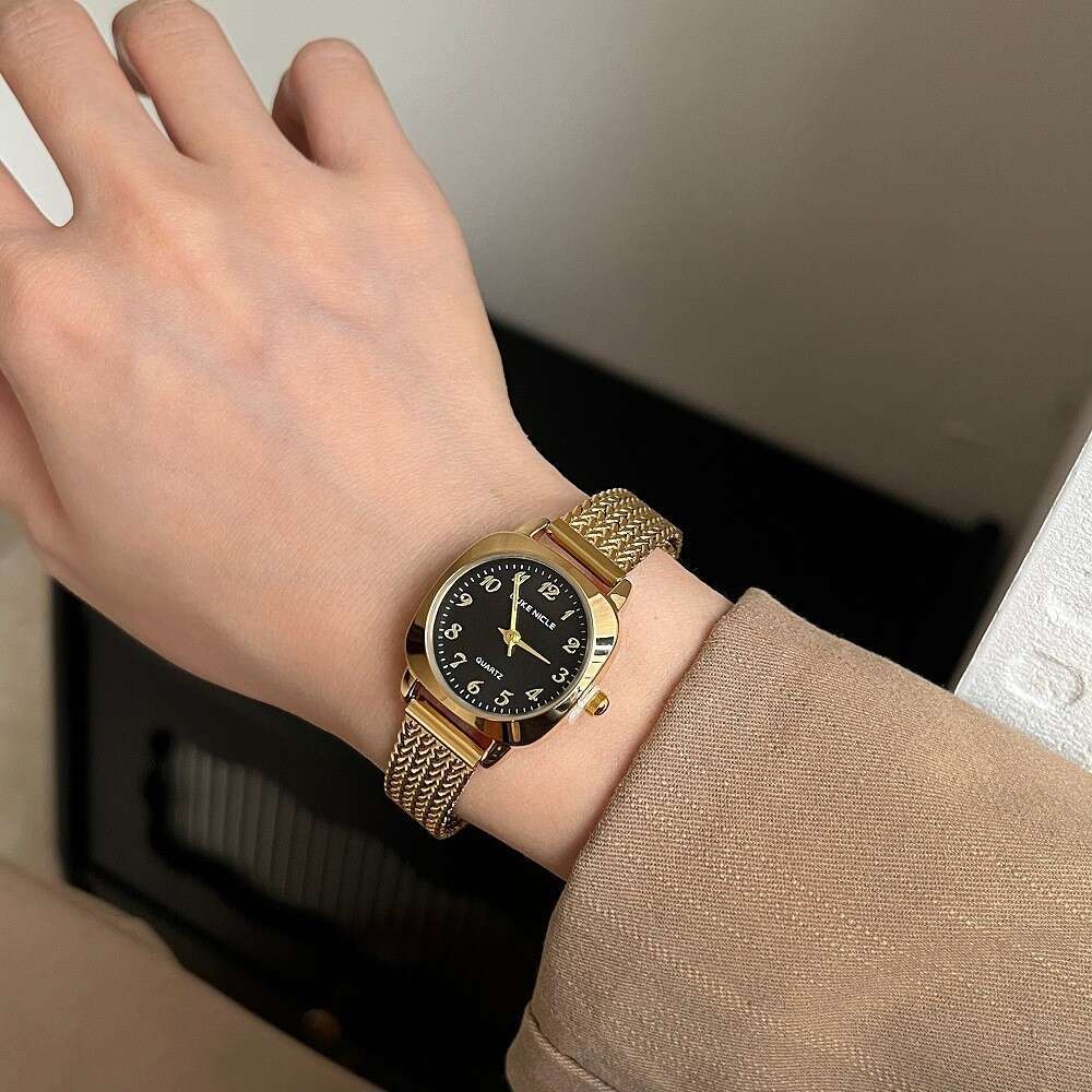 New Women's High-end Mesh Ladies' Wristwatch Vintage Fashion for Women Simple Designer Steel Strap Gold Watch
