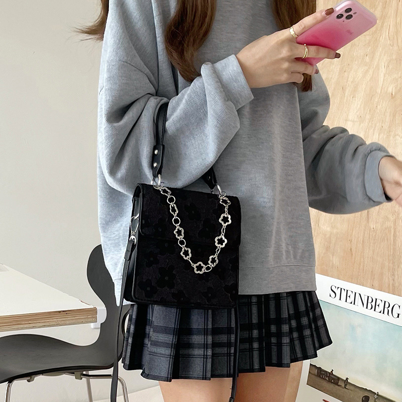 Fashion Plum Blossom Pattern Chain Korean Style Black Printed Handbag Versatile Crossbody Bag for Women New