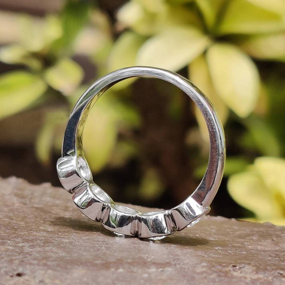 3mm 4mm Round Brilliant Cut Bezel Set Moissanite Engagement Rings for Women 5 Stone Diamond Wedding Band Jewelry S925 Silver GRA