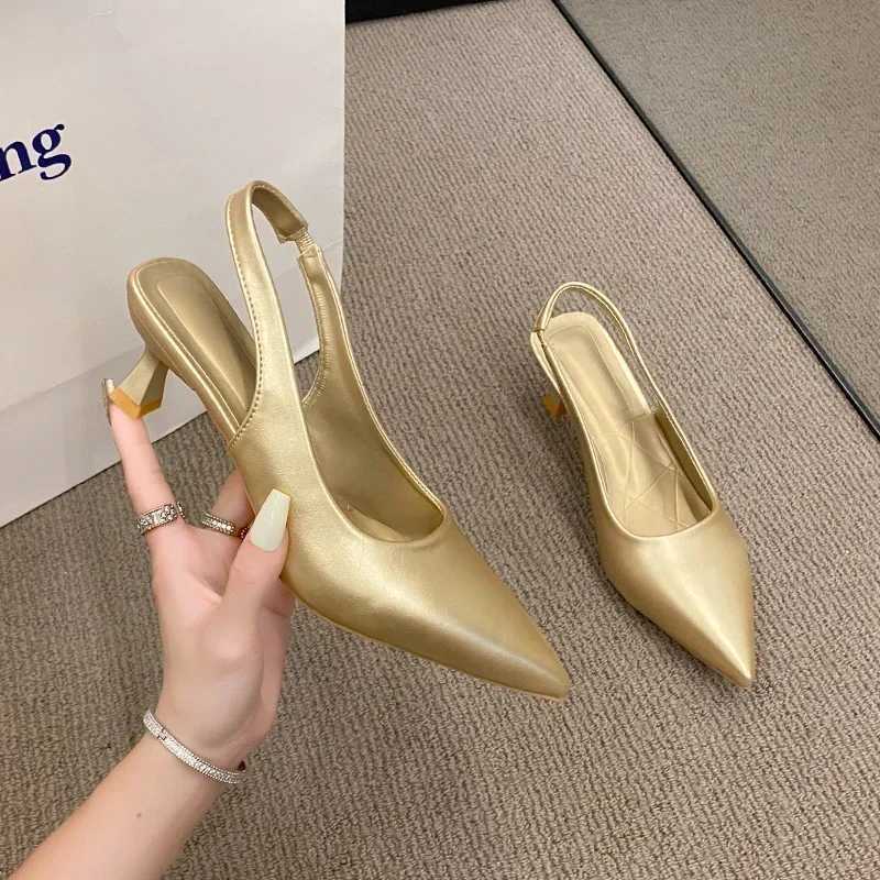 2025 Fashion Womens Shoes New Womens Pumps Solid Color Simple Mid Heel Shoes Sexy Pointed Toe Slingback Elegant Dress Shoes W250814